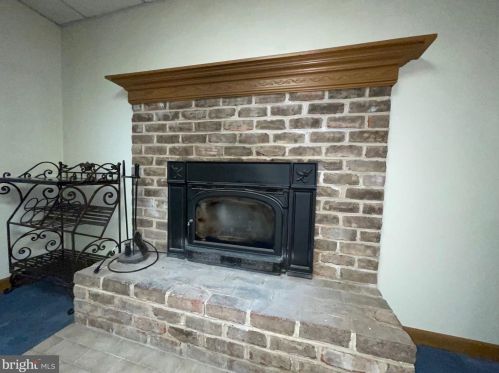 5888 Ambau Rd, Spring Grove PA 17362-8063 exterior