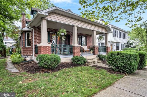 125 Parker St, Carlisle PA  17013-2821 exterior