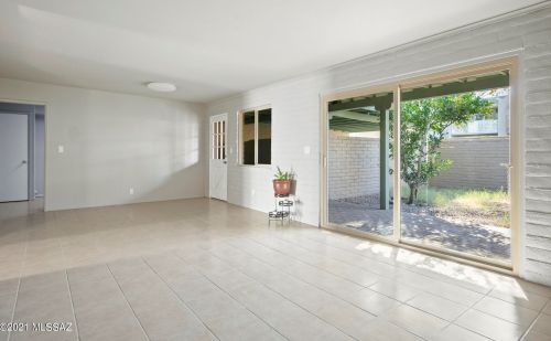 7060 Calle Del Sol, Tucson, AZ 85710-4838