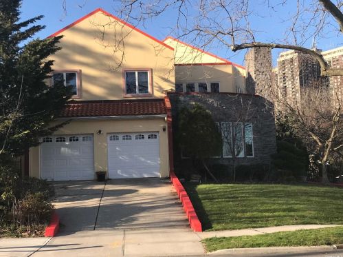 261-05 Bridgewater Ave, Floral Park NY  11004-1023 exterior
