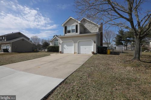 41 Covington Dr, Erial, NJ 08081-3047