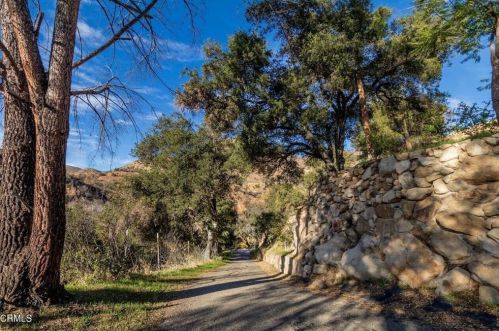 13001 Koenigstein Rd, Santa Paula CA  93060-9667 exterior