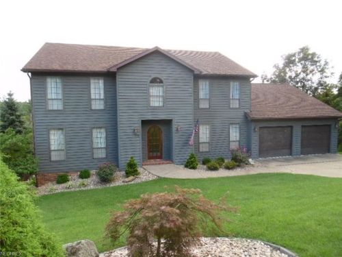 278 Oakmont Dr, Belpre, OH 45714-9331