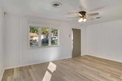 7415 White Oak Ave, Hammond IN  46324-2912 exterior