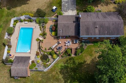 3379 Hummingbird Ln, Hermitage PA  16150-8601 exterior