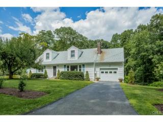 37 Dana Rd, Danbury, CT 06811-2914