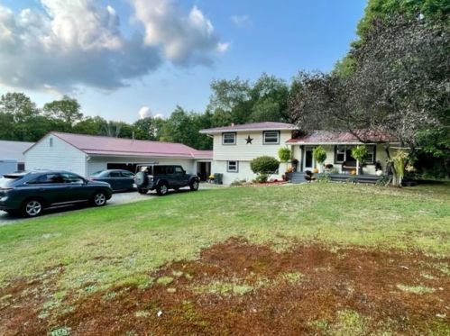 1845 Georgetown Rd, Sandy Lake, PA 16145-4225