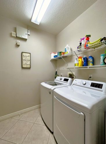 121 Lawton Rd, Fort Pierce FL  34986-2608 exterior