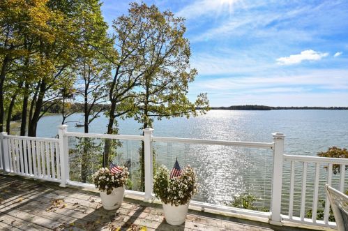 23417 Shore Dr, Kansasville, WI 53139-9589