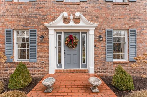 678 Westminster Rd, Hermitage, PA 16148-3204