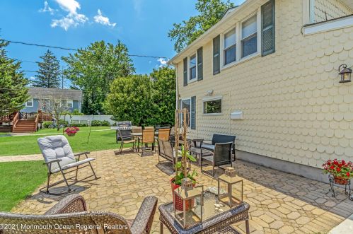 1208 Pine Tree Way, Belmar, NJ 07719-2846