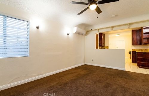 11131 Pine Ave, Lynwood CA  90262-2930 exterior