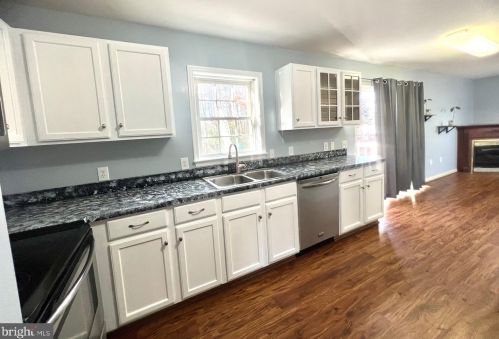 3704 Alberta Dr, Fredericksburg VA  22408-7714 exterior