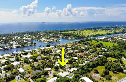 3206 Palm Dr, Delray Beach, FL 33483-6217