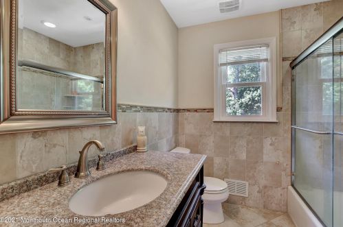 10 Longfellow Ter, Morganville NJ  07751-1411 exterior