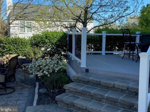 16 Old Dutch Way, Harleysville PA  19438-3080 exterior