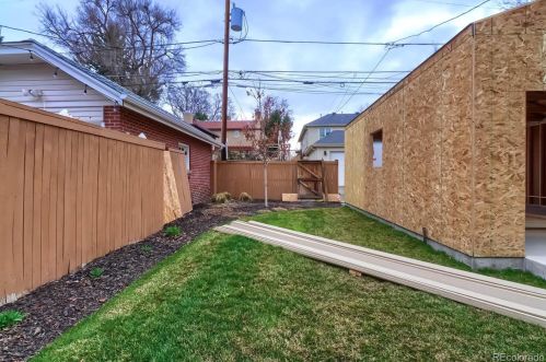 580 Corona St, Denver CO 80218-3940 exterior