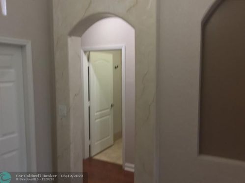 16408 39th St, Hollywood FL  33027-4639 exterior