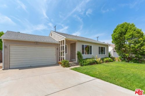 16954 Marlin Pl, Van Nuys, CA 91406-4525