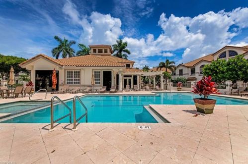 205 Colonade Cir, Naples FL  34103-8706 exterior