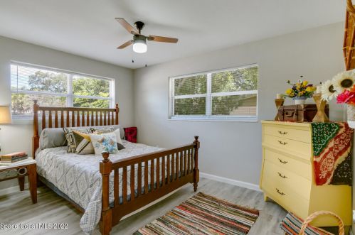 805 Cleveland St, Titusville FL  32780-6469 exterior
