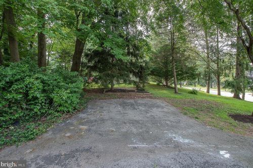 3312 Summit Ave, Downingtown PA  19335-2092 exterior