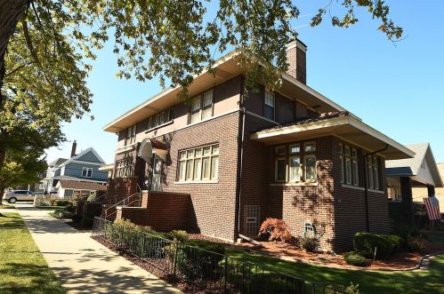 1646 Central Ave, Whiting, IN 46394-1303