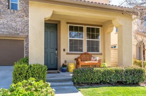 24270 La Montura Dr, Santa Clarita, CA 91354-3069