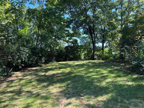 20 Prospect Ave, White Plains, NY 10607-2100