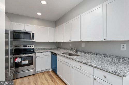 605 Denton Cir, Fredericksburg, VA 22401-2703