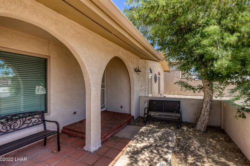 3385 Saratoga Ave, Lake Havasu City, AZ 86406-6220