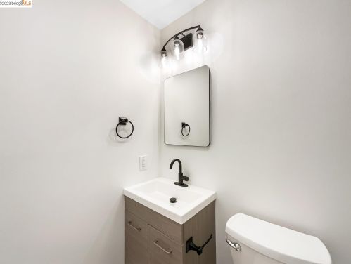 1451 Crestwood Dr, San Bruno CA  94066-1907 exterior