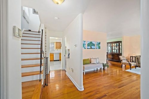 1464 Hawthorne St, Pittsburgh, PA 15201-2025