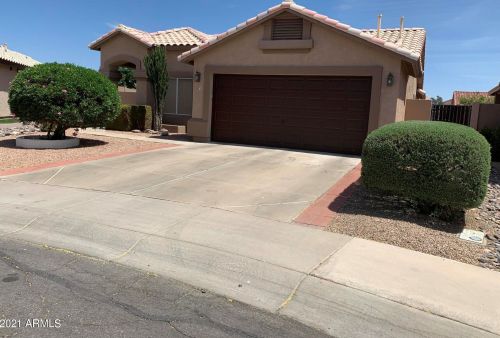 871 Bogle Ct, Chandler, AZ 85225-3982
