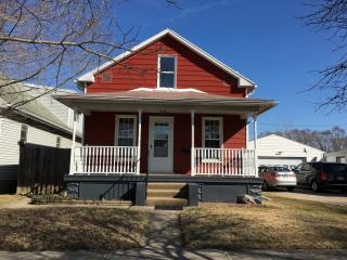 233 Elm St, Rossford, OH 43460-1224