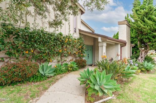 3225 Harbor Blvd, Oxnard, CA 93035-3927