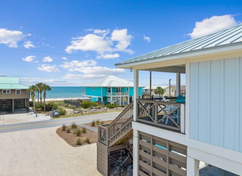 765 Gorrie Dr, Saint George Island FL  32328-2912 exterior