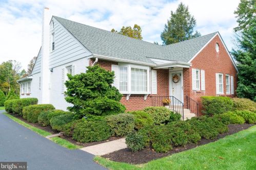 1708 Supplee Rd, Lansdale, PA 19446-5403