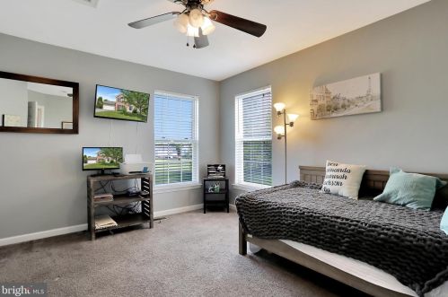 594 Sawgrass Dr, Charles Town WV  25414-5968 exterior