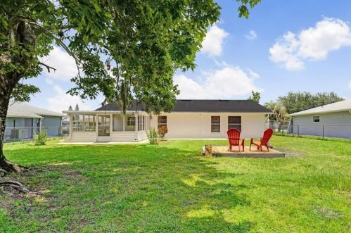 612 Estrada Ln, Kissimmee FL  34758-3353 exterior