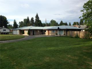 9005 D St, Tacoma, WA 98445-2249