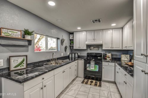 15620 Greasewood St, Sun City AZ 85378-3656 exterior