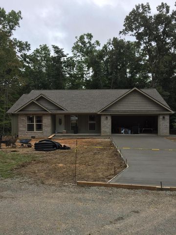 670 Saint George Dr, Crossville TN  38558-7355 exterior