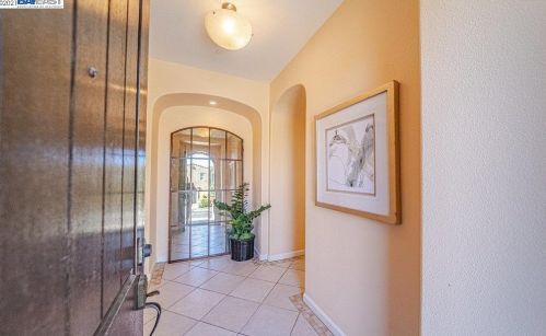 7478 Stoneleaf Rd, San Ramon CA  94582-5724 exterior