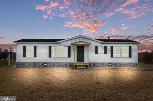 209 Cedar Flat Rd, Stoneybreak, PA 17267-8798