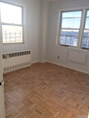 89-15 Parsons Blvd, Jamaica NY  11432-1044 exterior