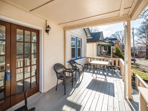 516 Isabella St, Oakmont, PA 15139-1633