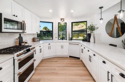 2638 Unicornio St, Carlsbad CA 92009-4443 exterior