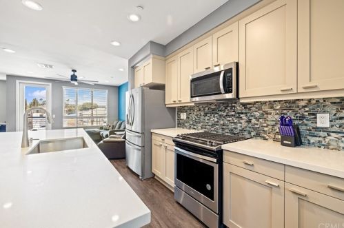 2812 Glassell St, Orange CA  92865-1002 exterior