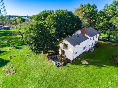 7945 Blacks Rd, Pataskala, OH 43062-8400